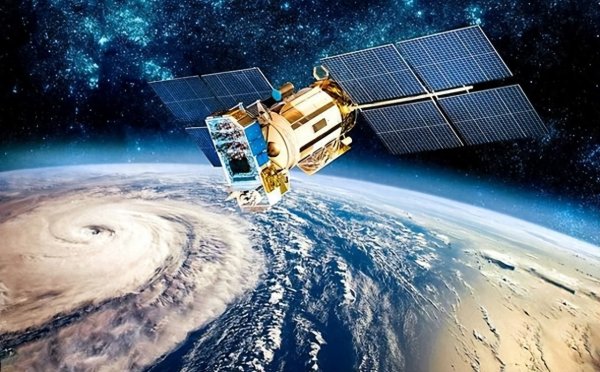 中国承诺不先动用核武器, 要是美国炸毁北斗卫星, 中国会输定吗?