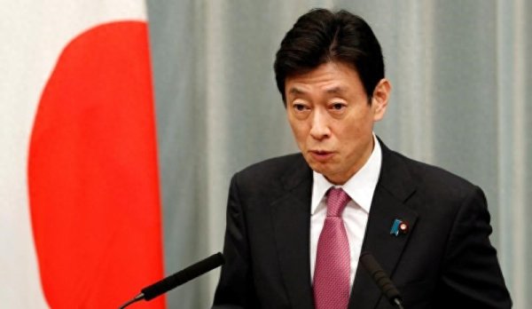 日本自民党抵京, 高市开始自救, 中方重提审判战犯, 2国紧随其后
